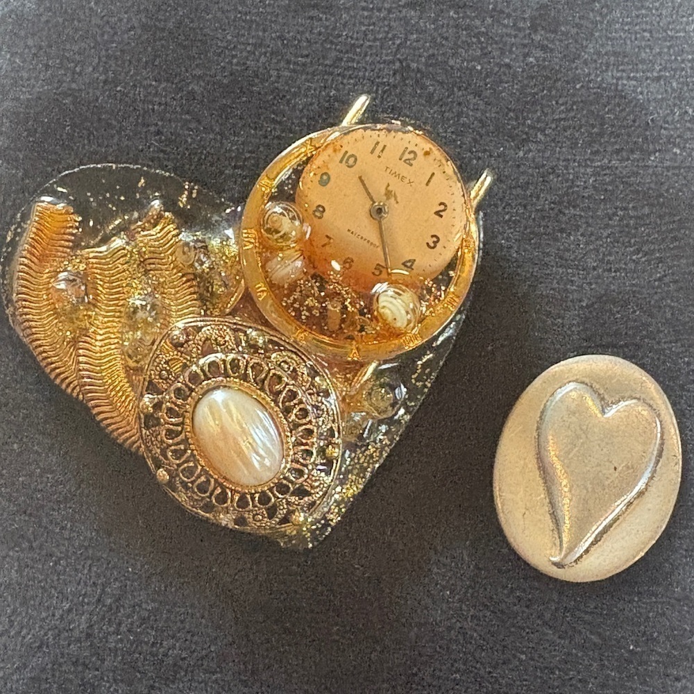 Heart Shaped Handmade Steampunk Pin brooch Watch Parts Beads Costume Love Token - Picture 9 of 10